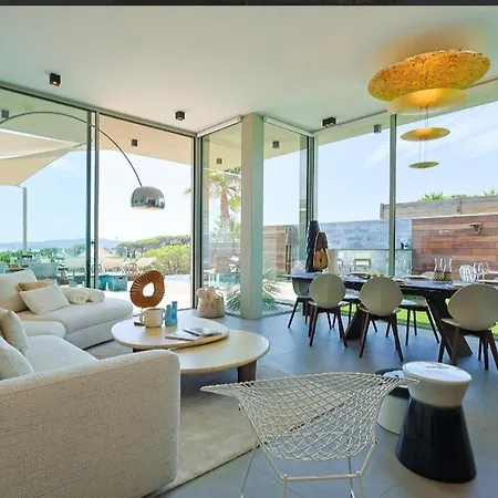 Villa D'exception Avec Piscine A 300 M De La Mer A Maxime - Oceane *