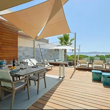 Villa D'exception Avec Piscine A 300 M De La Mer A Maxime - Oceane *